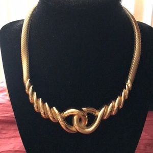 CHRISTIAN DIOR LARGE VINTAGE GOLD NECKLACE